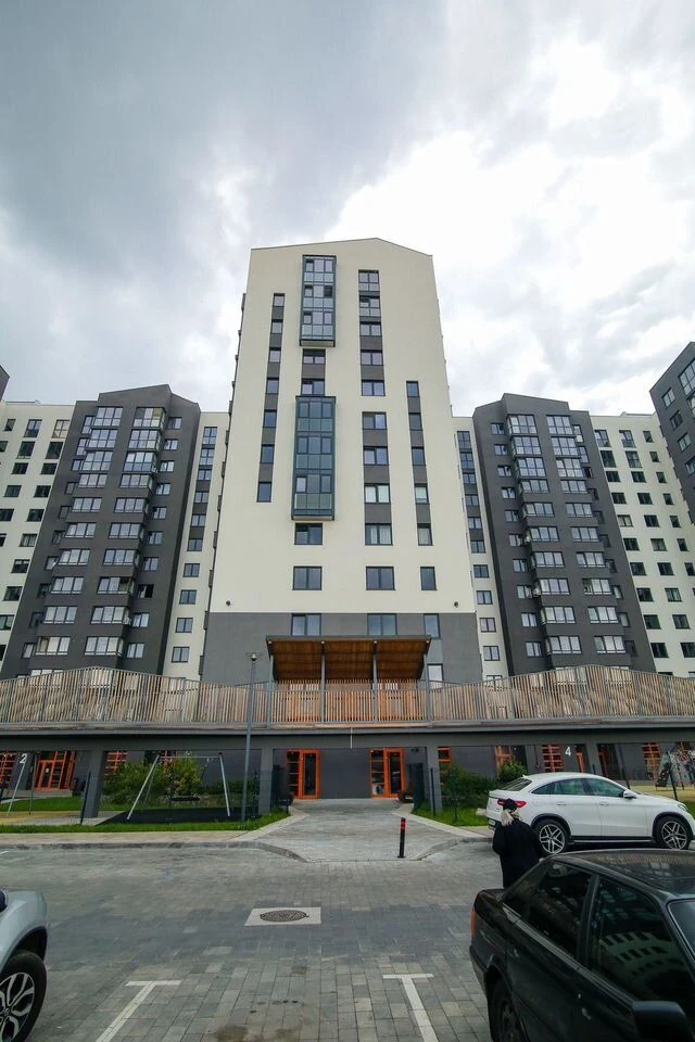 Трехкомнатная квартира в ЖК «Альпы» 92,5 м