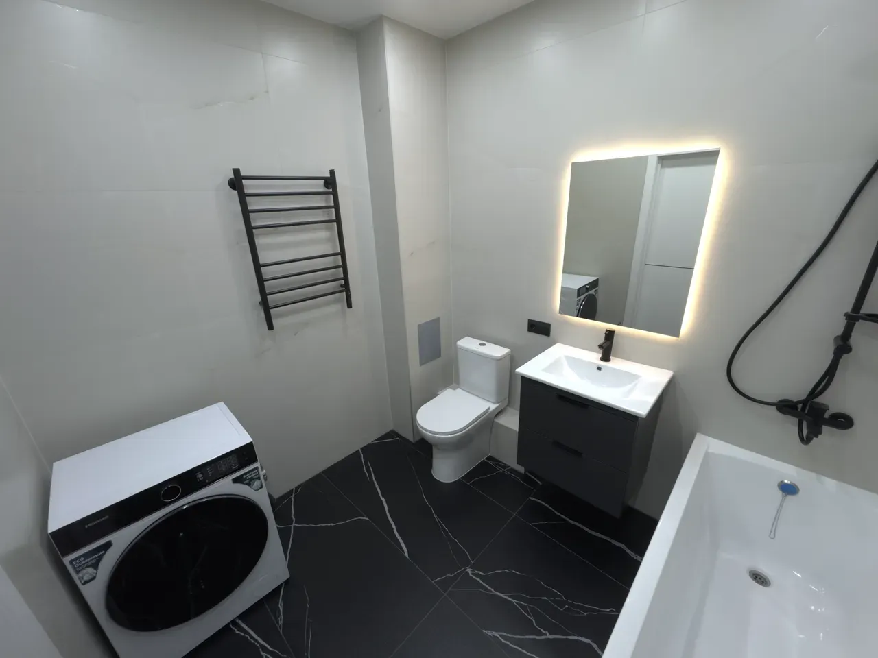 Трёхкомнатная Квартира ЖК Васильки 